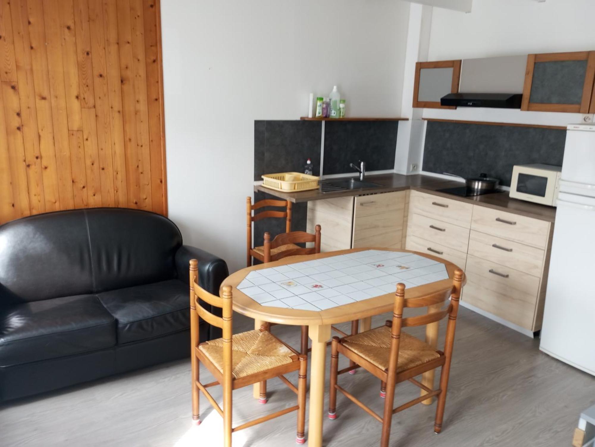 LesnevenMini House公寓 外观 照片