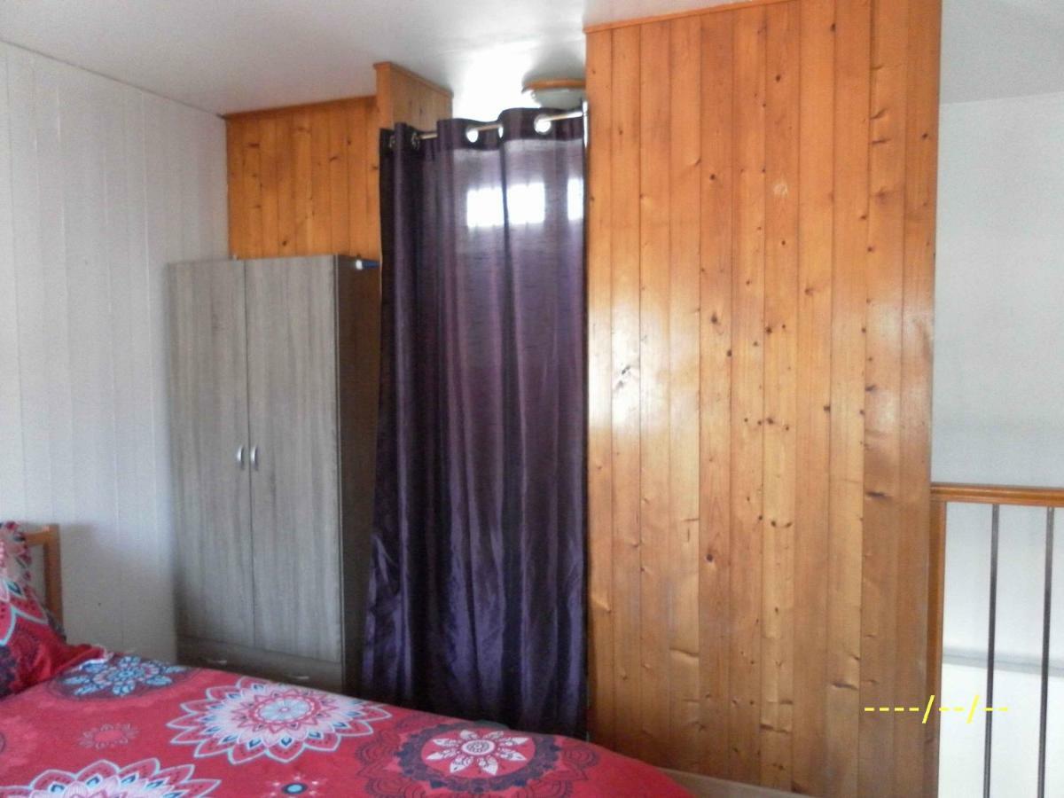 LesnevenMini House公寓 外观 照片
